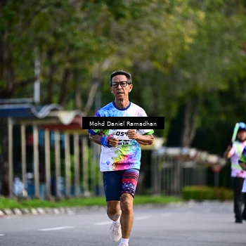 Runner Photo 8415211