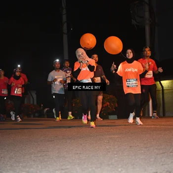 Runner Photo 8415347