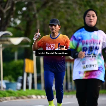 Runner Photo 8415364