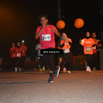 Runner Photo 8415367