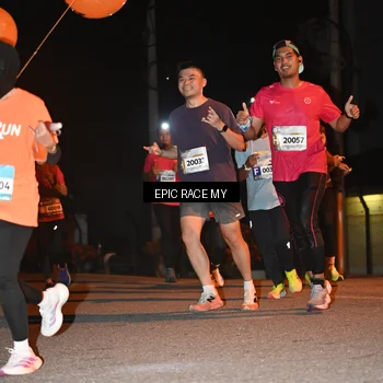 Runner Photo 8415369