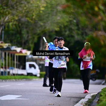 Runner Photo 8415373