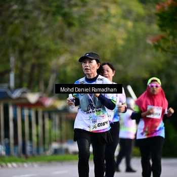 Runner Photo 8415379