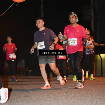 Runner Photo 8415381