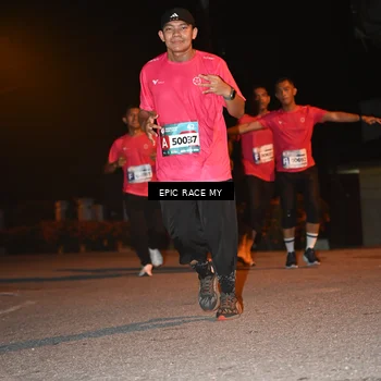 Runner Photo 8415471
