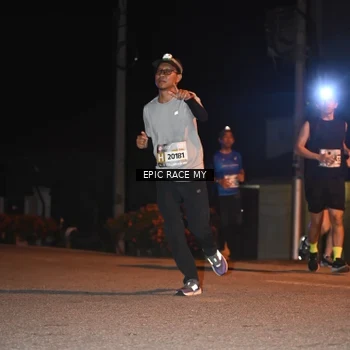 Runner Photo 8415563