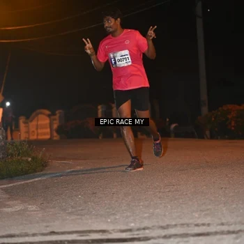 Runner Photo 8415659