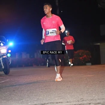 Runner Photo 8415663