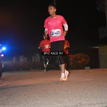 Runner Photo 8415665
