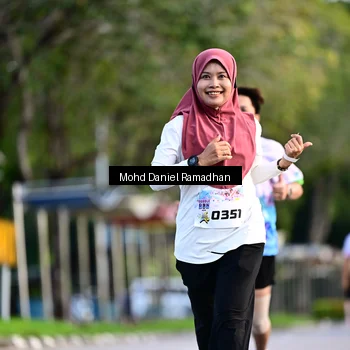 Runner Photo 8415697
