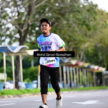Runner Photo 8415698