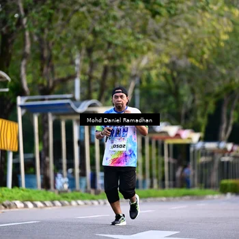 Runner Photo 8415771