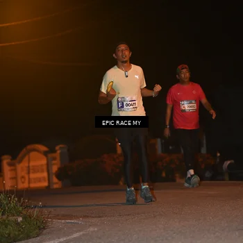 Runner Photo 8415779