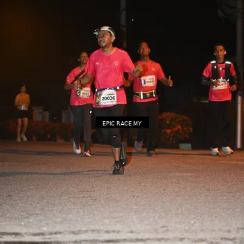 Runner Photo 8415793