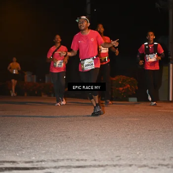 Runner Photo 8415795