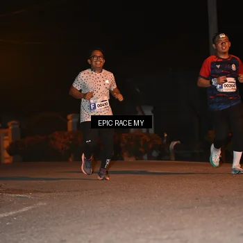 Runner Photo 8415821