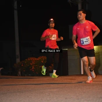 Runner Photo 8415901