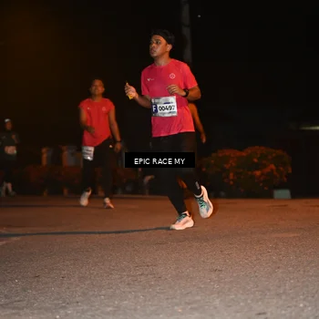 Runner Photo 8415993