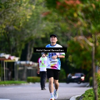 Runner Photo 8415998
