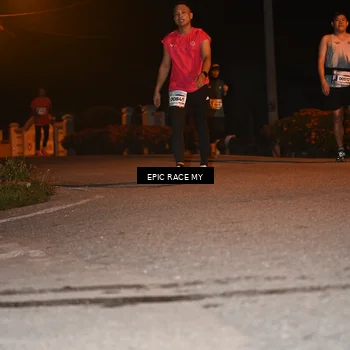 Runner Photo 8416004