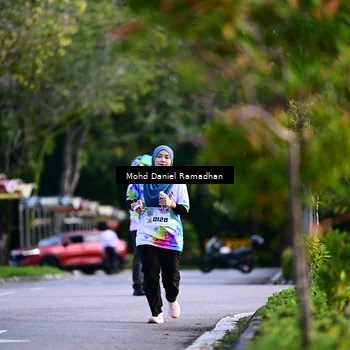 Runner Photo 8416013