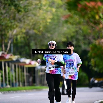 Runner Photo 8416091