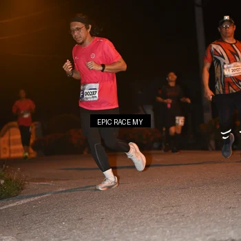 Runner Photo 8416092