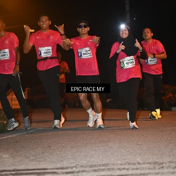 Runner Photo 8416201