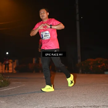 Runner Photo 8416213