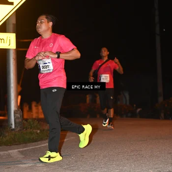 Runner Photo 8416222