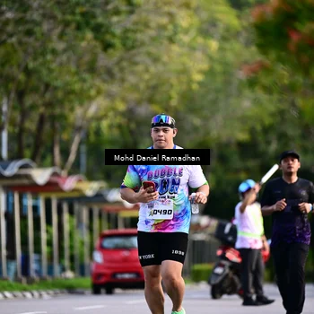 Runner Photo 8416244