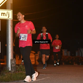 Runner Photo 8416262