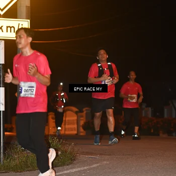 Runner Photo 8416267