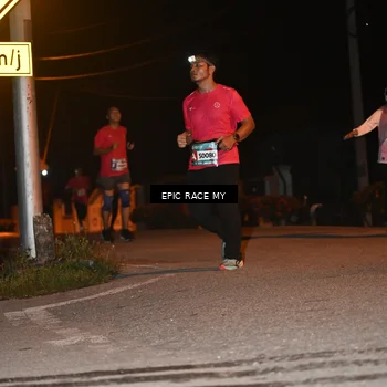 Runner Photo 8416513