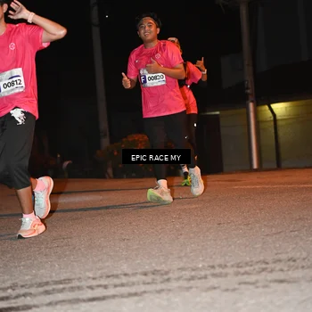 Runner Photo 8416571