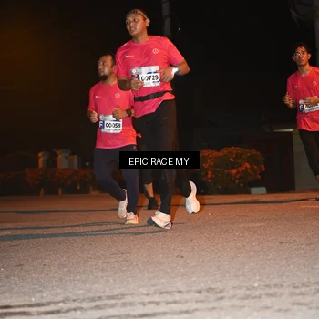 Runner Photo 8416839