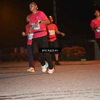 Runner Photo 8416847