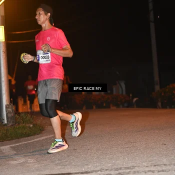 Runner Photo 8416959