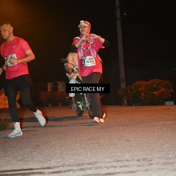 Runner Photo 8416992