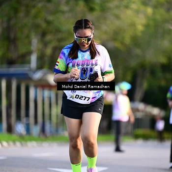 Runner Photo 8417005
