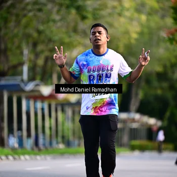 Runner Photo 8417065