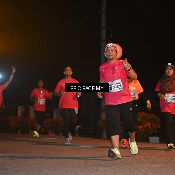 Runner Photo 8417070