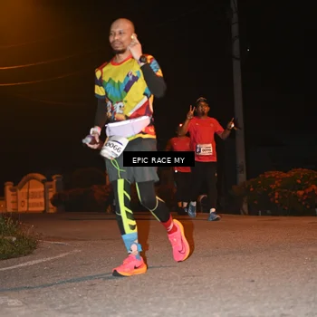 Runner Photo 8417176