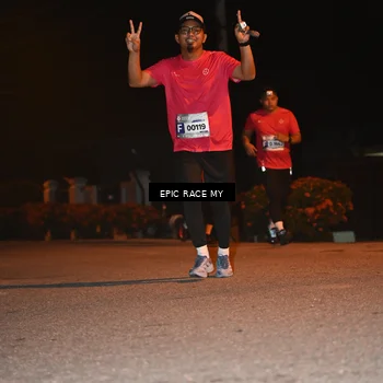 Runner Photo 8417186
