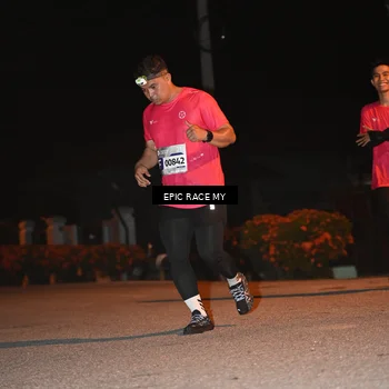 Runner Photo 8417198