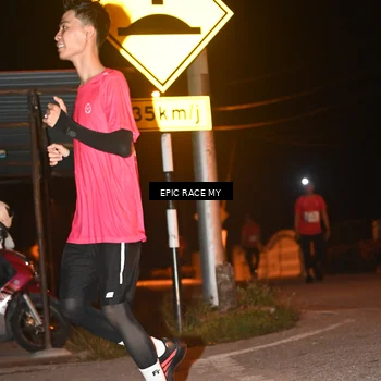 Runner Photo 8417201