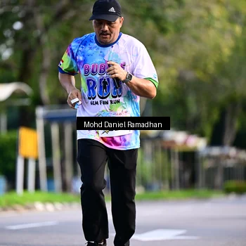 Runner Photo 8417213