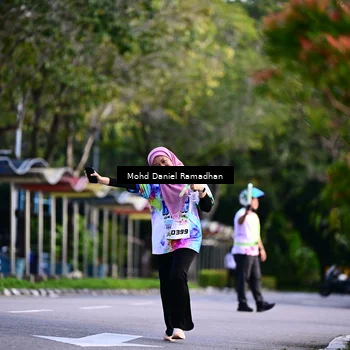 Runner Photo 8417255
