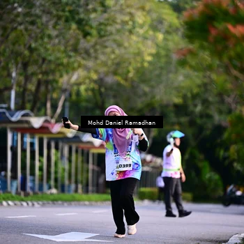 Runner Photo 8417256