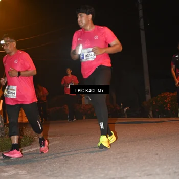 Runner Photo 8417273